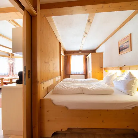 Haus Veronika Appartamento *